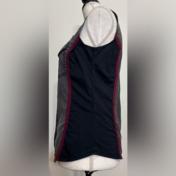 Vintage Y2K Lip Service Black & Red Sleeveless Button Down Shirt with Patch SZ S - Picture 3 of 9